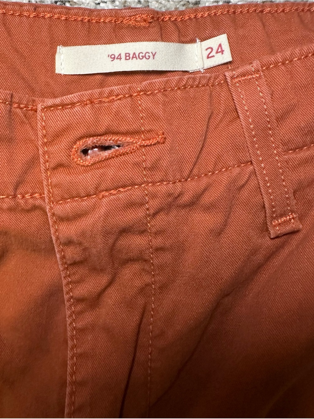 Women’s Levi’s ’94 Baggy Cargo Pants Size 24